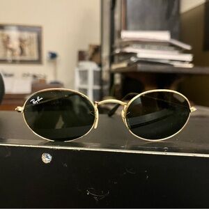 Men’s Classic Oval Ray bans aviators